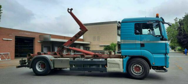 MAN TGS 18.440 Abroller mit Funk +Kran vor. - شاحنة برافعة خطافية, شاحنة كرين: صورة 3 MAN TGS 18.440 Abroller mit Funk +Kran vor. - شاحنة برافعة خطافية, شاحنة كرين: صورة 3