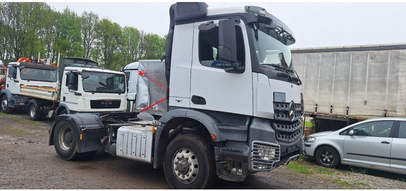 Mercedes-Benz 1840 HD 4x4 Arocs - رأس تريلا: صورة 2 Mercedes-Benz 1840 HD 4x4 Arocs - رأس تريلا: صورة 2