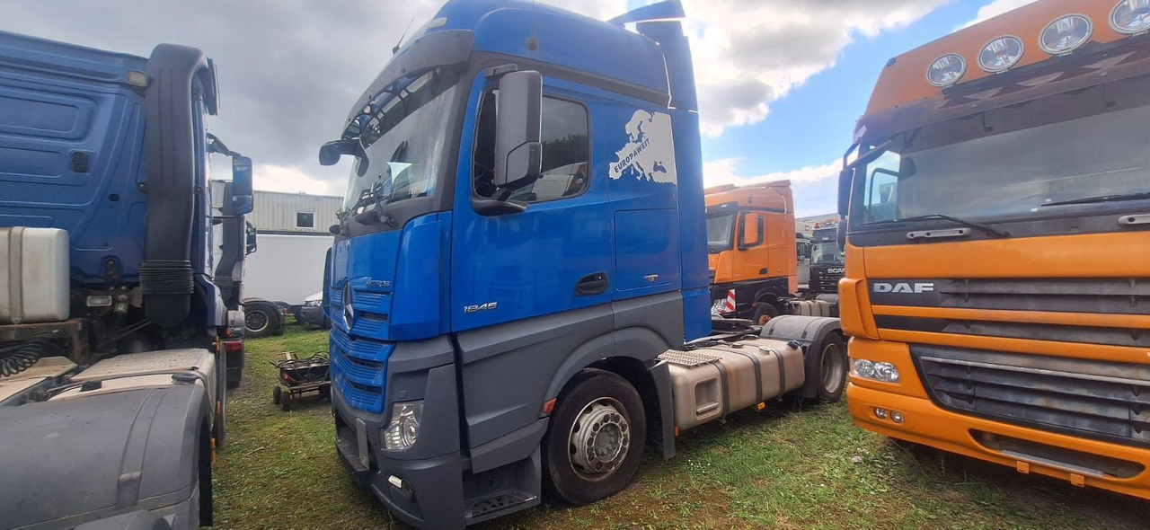 Mercedes-Benz 1845 SZM Actros - مقطورة السحب: صورة 3 Mercedes-Benz 1845 SZM Actros - مقطورة السحب: صورة 3