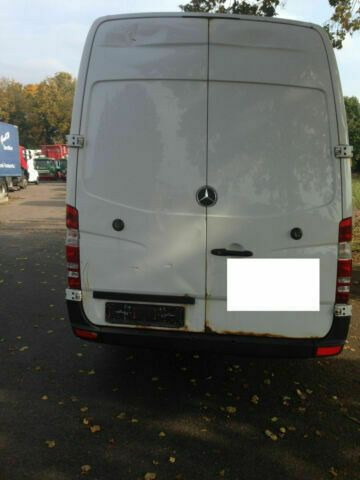 Mercedes-Benz 311 Maxi Lang Hoch Sprinter - فان: صورة 4 Mercedes-Benz 311 Maxi Lang Hoch Sprinter - فان: صورة 4