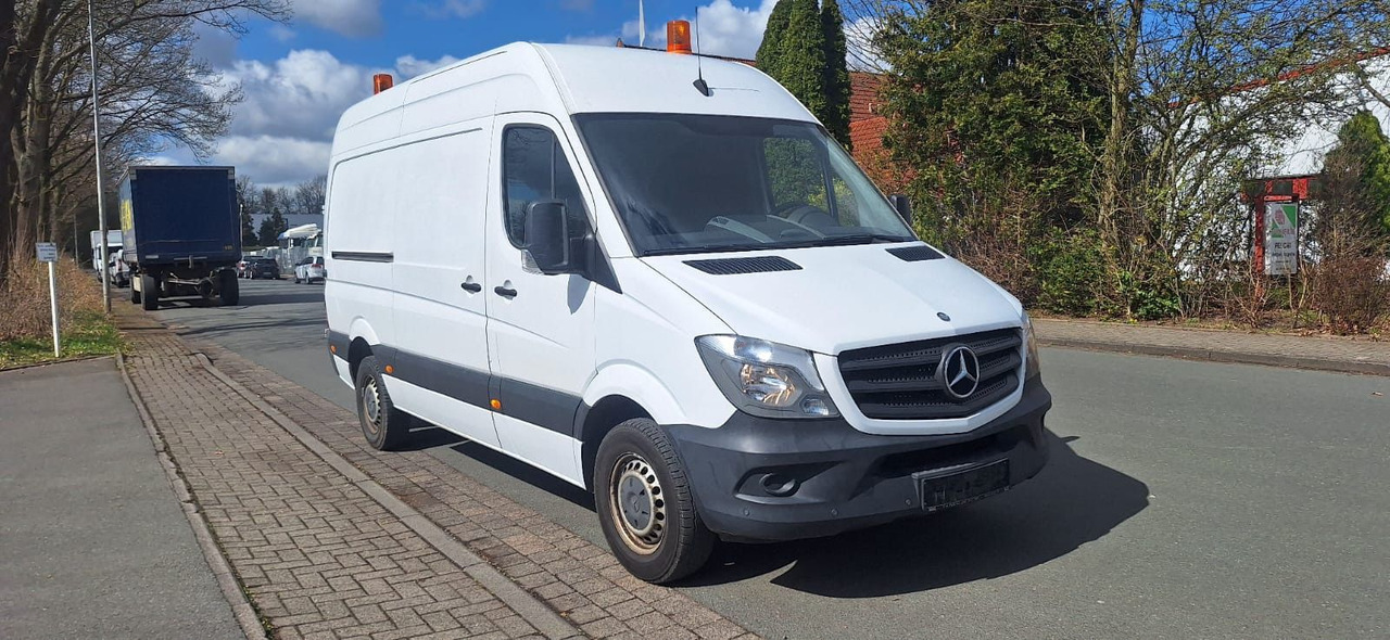 Mercedes-Benz Sprinter II Kasten 216CDI Lang/Hoch - فان المدمجة: صورة 1 Mercedes-Benz Sprinter II Kasten 216CDI Lang/Hoch - فان المدمجة: صورة 1
