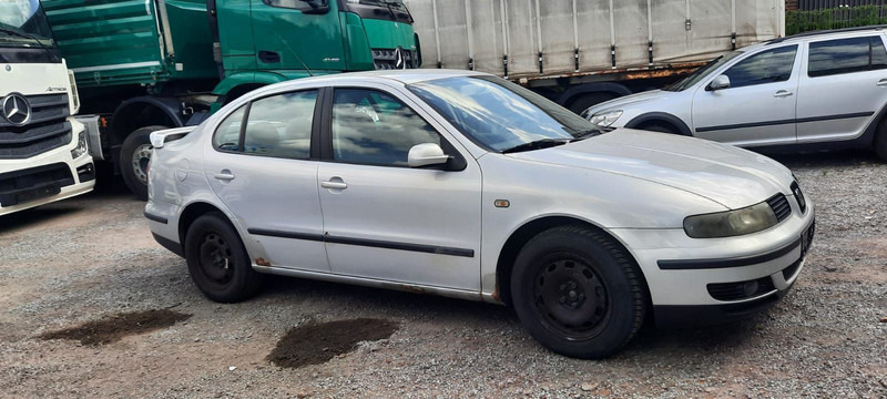 SEAT Toledo Signo 1,8 20V Autom - سيارة: صورة 1 SEAT Toledo Signo 1,8 20V Autom - سيارة: صورة 1