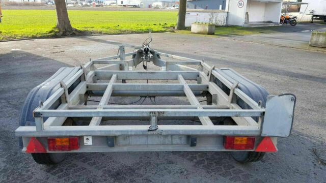 Trebbiner Abrollanhänger/Absetzer - مقطورة: صورة 2 Trebbiner Abrollanhänger/Absetzer - مقطورة: صورة 2