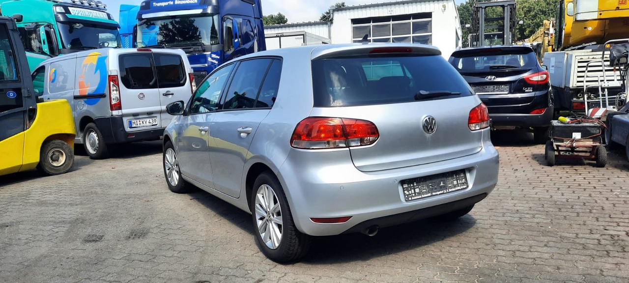 Volkswagen Golf - سيدان: صورة 2 Volkswagen Golf - سيدان: صورة 2
