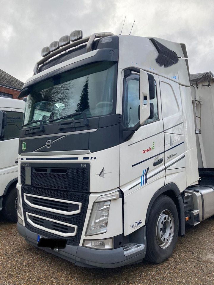Volvo FH 500 Globbetrotter - مقطورة السحب: صورة 1 Volvo FH 500 Globbetrotter - مقطورة السحب: صورة 1