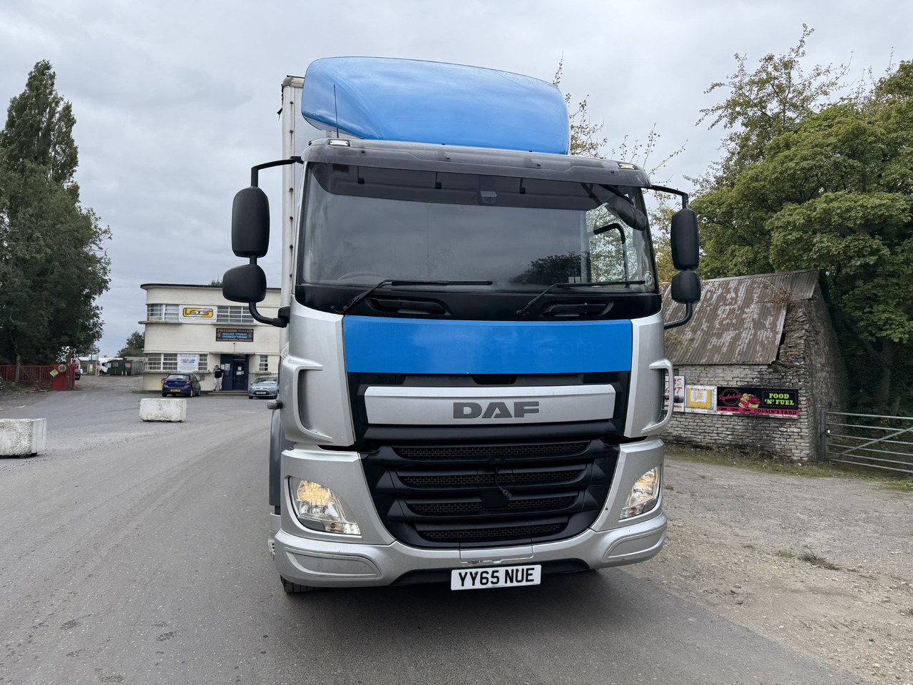 2015 DAF CF 330 Curtainside Truck - شاحنة ذات ستائر جانبية: صورة 3 2015 DAF CF 330 Curtainside Truck - شاحنة ذات ستائر جانبية: صورة 3