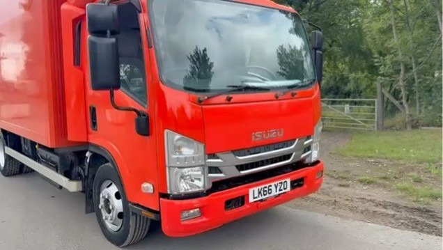 2016 Izuzu Refrigerated Truck - شاحنة ذات مبرد: صورة 3 2016 Izuzu Refrigerated Truck - شاحنة ذات مبرد: صورة 3