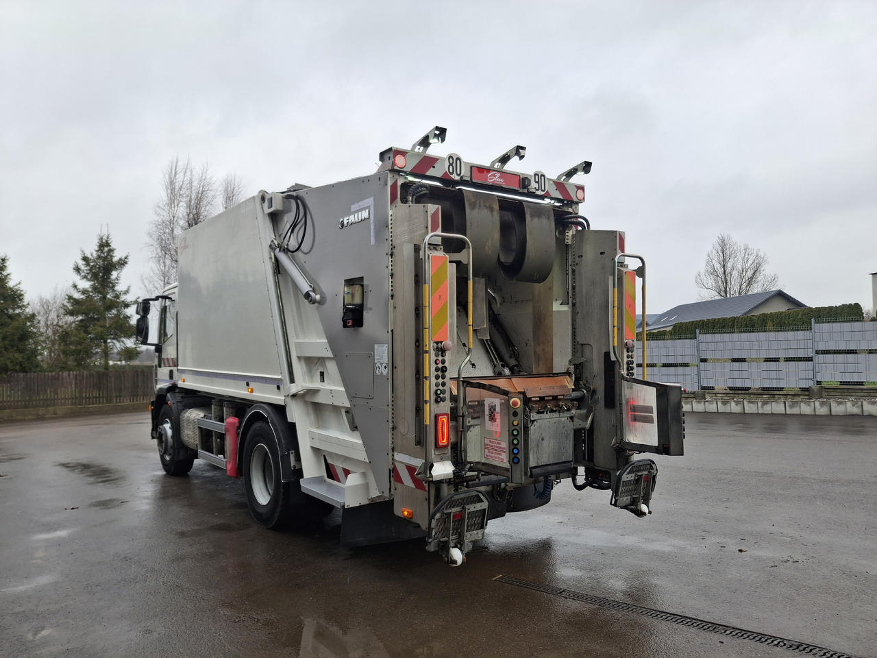 IVECO Eurocargo 190EL28 Śmieciarka EURO 6 Garbage Truck Mullwagen FAUN - شاحنة قمامة: صورة 3 IVECO Eurocargo 190EL28 Śmieciarka EURO 6 Garbage Truck Mullwagen FAUN - شاحنة قمامة: صورة 3