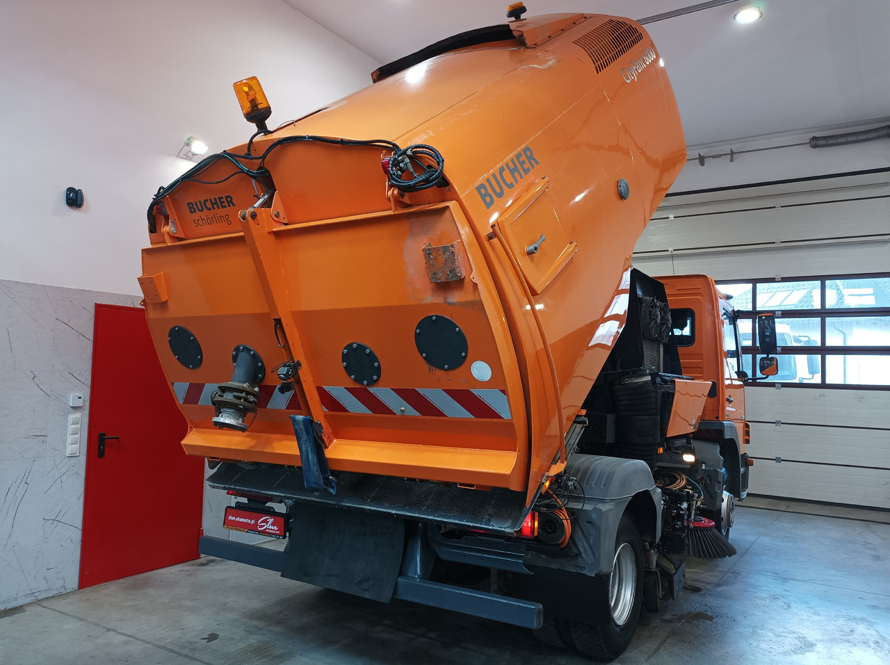 سياره كنس شوارع MERCEDES-BENZ Atego 1018 Zamiatarka Kehrmaschine BUCHER Szczotki L/R PM10 2 Silniki 2012r: صورة 8