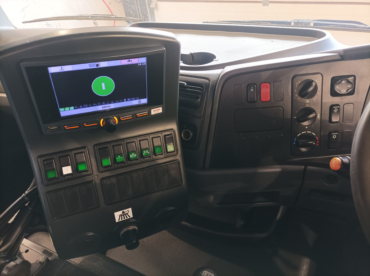 سياره كنس شوارع MERCEDES-BENZ Atego 1018 Zamiatarka Kehrmaschine BUCHER Szczotki L/R PM10 2 Silniki 2012r: صورة 20