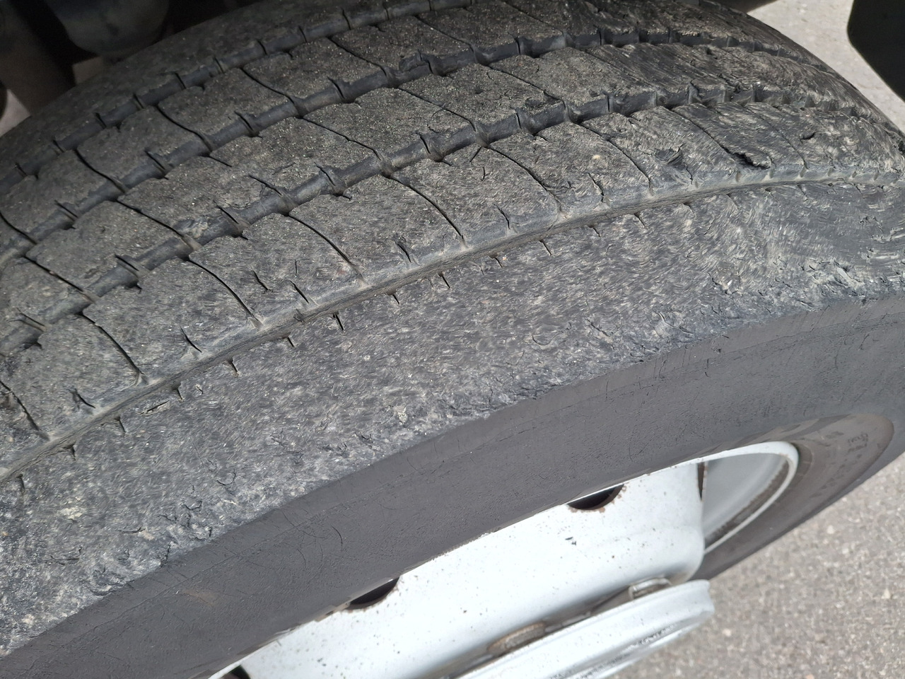 سياره كنس شوارع MERCEDES-BENZ Atego 1523 Zamiatarka Kehrmaschine Schmidt Street King 660 Euro 6 PM10 2 Motoren Szczotki L/R 2016r: صورة 27