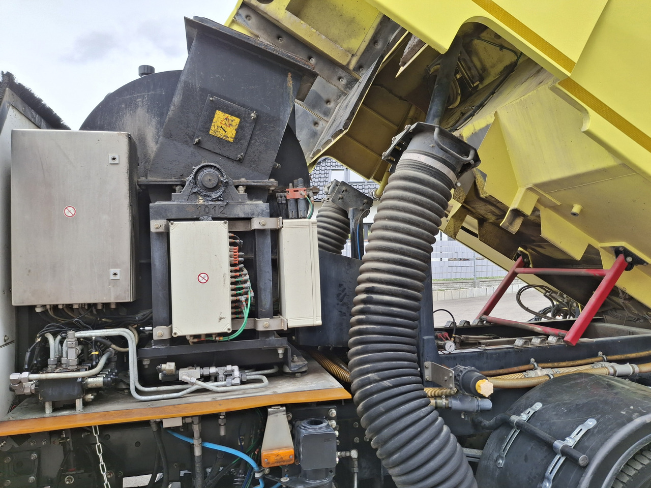 سياره كنس شوارع RENAULT D16 Zamiatarka Kehrmaschine SEMAT Zoeller FAUN Karcher Szczotki L/R Hydrostat Euro 6 PM10 Rura Do Liści: صورة 27