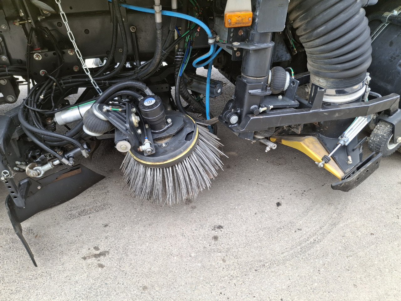 سياره كنس شوارع RENAULT D16 Zamiatarka Kehrmaschine SEMAT Zoeller FAUN Karcher Szczotki L/R Hydrostat Euro 6 PM10 Rura Do Liści: صورة 18