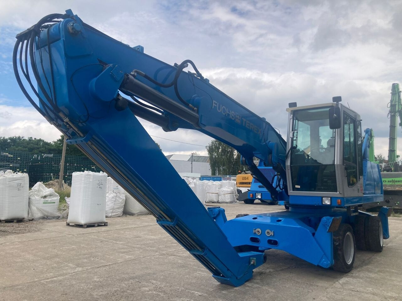 Fuchs MHL 331 C with Generator - آلة التعامل مع النفايات: صورة 4 Fuchs MHL 331 C with Generator - آلة التعامل مع النفايات: صورة 4