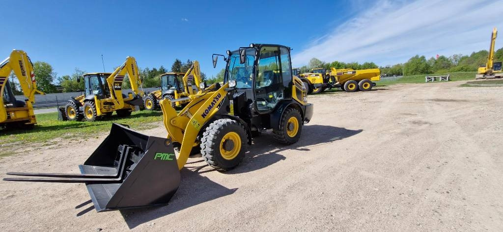 Komatsu WA 70  - اللودر بعجل: صورة 2 Komatsu WA 70  - اللودر بعجل: صورة 2