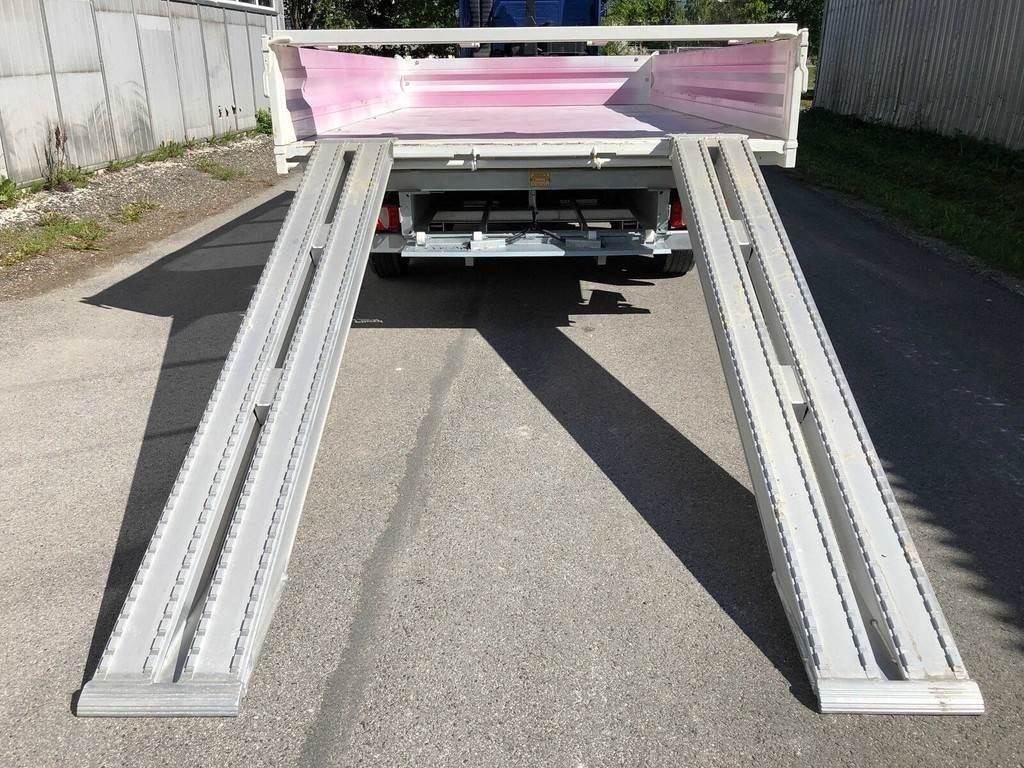 Fliegl TSK 118 3-WAY TIP - مقطورة قلابة: صورة 3 Fliegl TSK 118 3-WAY TIP - مقطورة قلابة: صورة 3
