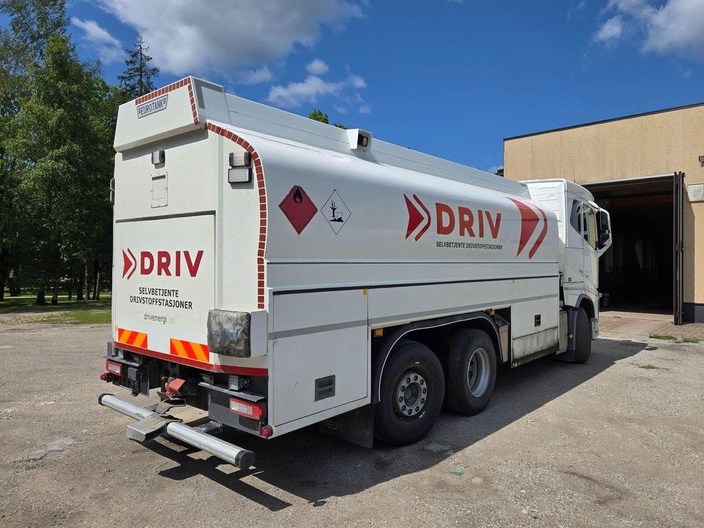 Volvo FH540 6x2 ADR - شاحنة صهريج: صورة 4 Volvo FH540 6x2 ADR - شاحنة صهريج: صورة 4
