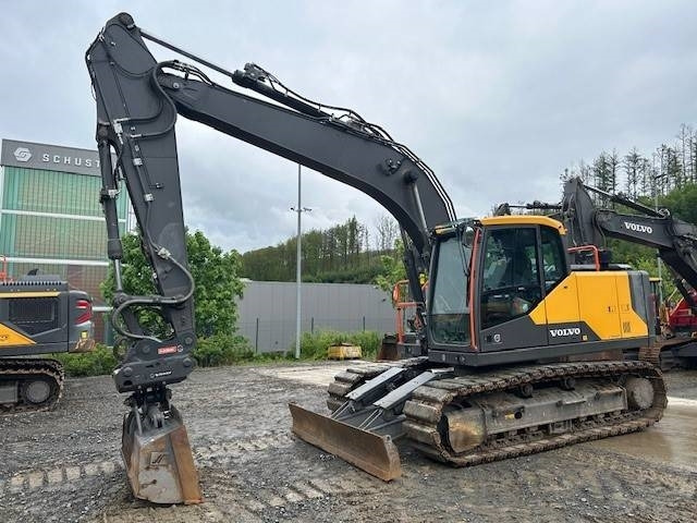 Volvo EC 160 E - حفار زاحف: صورة 1 Volvo EC 160 E - حفار زاحف: صورة 1