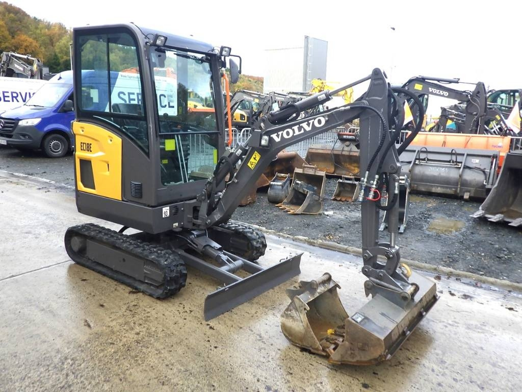 Volvo EC 18 E - حفار صغير: صورة 3 Volvo EC 18 E - حفار صغير: صورة 3