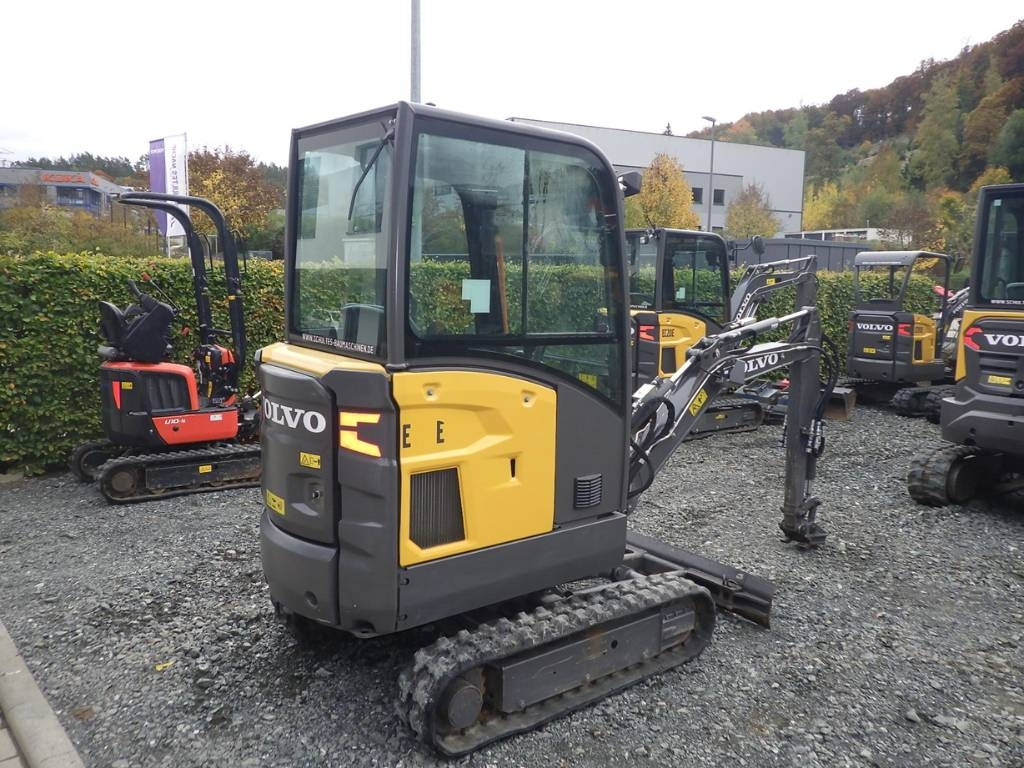 Volvo EC 18 E - حفار صغير: صورة 5 Volvo EC 18 E - حفار صغير: صورة 5