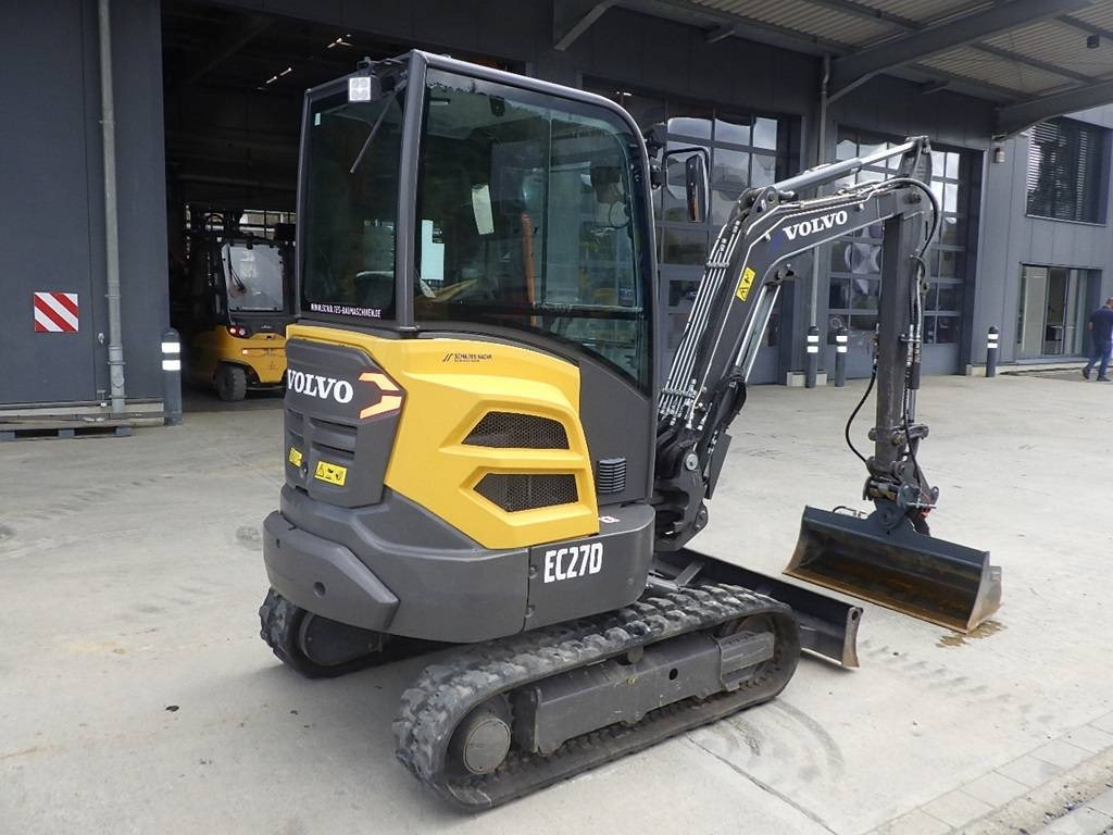 Volvo EC 27 D - حفار صغير: صورة 3 Volvo EC 27 D - حفار صغير: صورة 3