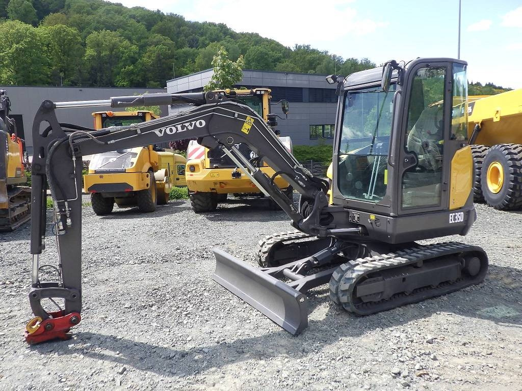 Volvo EC 35 D - حفار صغير: صورة 1 Volvo EC 35 D - حفار صغير: صورة 1