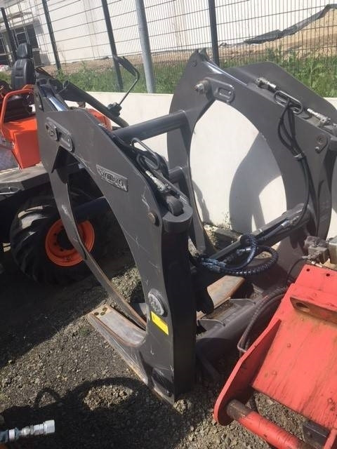 Volvo Holzgreifer Mod. 80832 für Radlader - كلّاب - آلات الإنشاء: صورة 2 Volvo Holzgreifer Mod. 80832 für Radlader - كلّاب - آلات الإنشاء: صورة 2