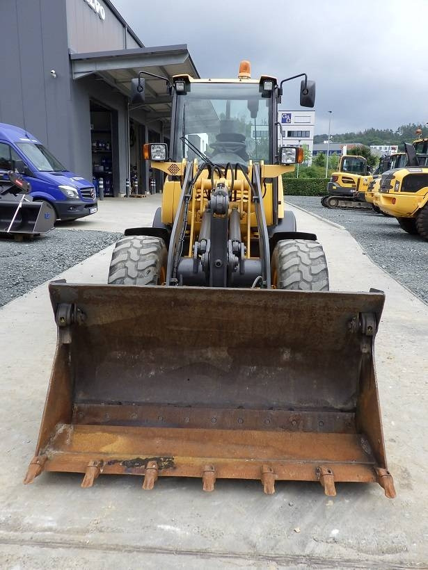 Volvo L 25 F - اللودر بعجل: صورة 2 Volvo L 25 F - اللودر بعجل: صورة 2