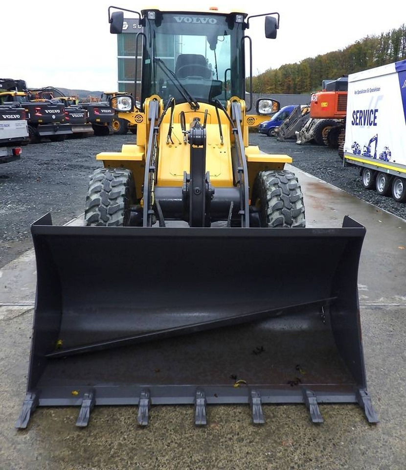 Volvo L 30 G - اللودر بعجل: صورة 2 Volvo L 30 G - اللودر بعجل: صورة 2