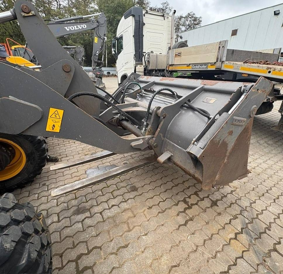 Volvo L 35 G - اللودر بعجل: صورة 5 Volvo L 35 G - اللودر بعجل: صورة 5