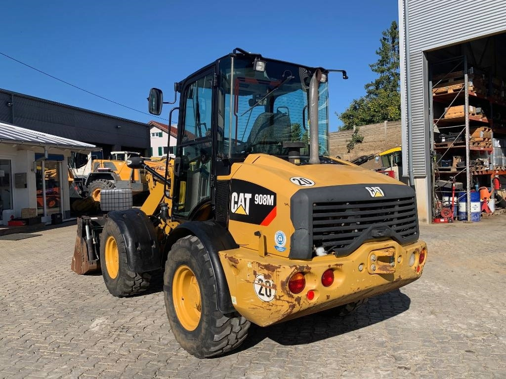 CAT 908M - اللودر بعجل: صورة 3 CAT 908M - اللودر بعجل: صورة 3