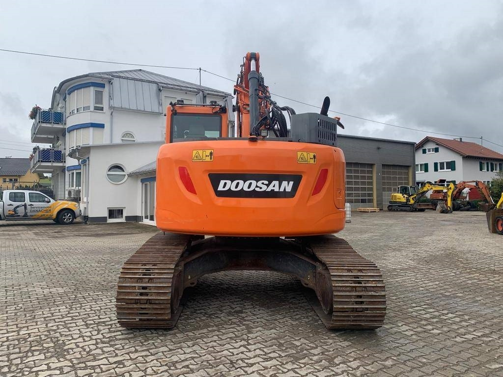 Doosan DX 235 LCR-5 - حفار زاحف: صورة 4 Doosan DX 235 LCR-5 - حفار زاحف: صورة 4