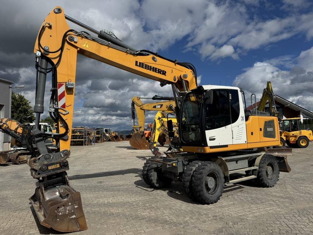 Liebherr A 920 Litronic - حفار ذو عجلات: صورة 3 Liebherr A 920 Litronic - حفار ذو عجلات: صورة 3