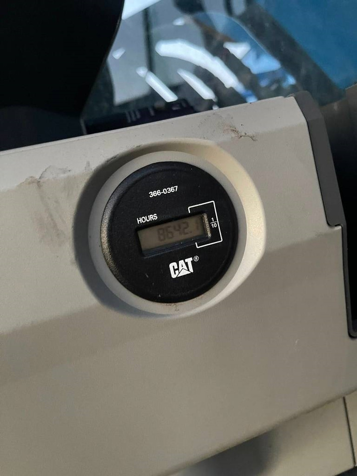 CAT 352 F XE - حفار زاحف: صورة 4 CAT 352 F XE - حفار زاحف: صورة 4
