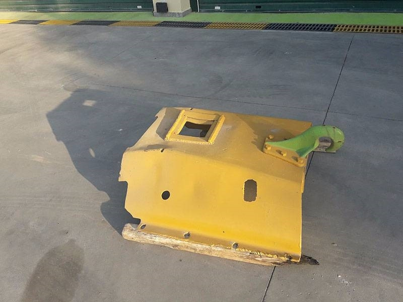 CAT D 8 K  - قطع الغيار - بلدوزر: صورة 3 CAT D 8 K  - قطع الغيار - بلدوزر: صورة 3