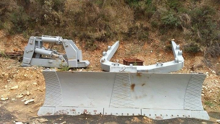 CAT D9G/D9H - نصل - آلات الإنشاء: صورة 2 CAT D9G/D9H - نصل - آلات الإنشاء: صورة 2