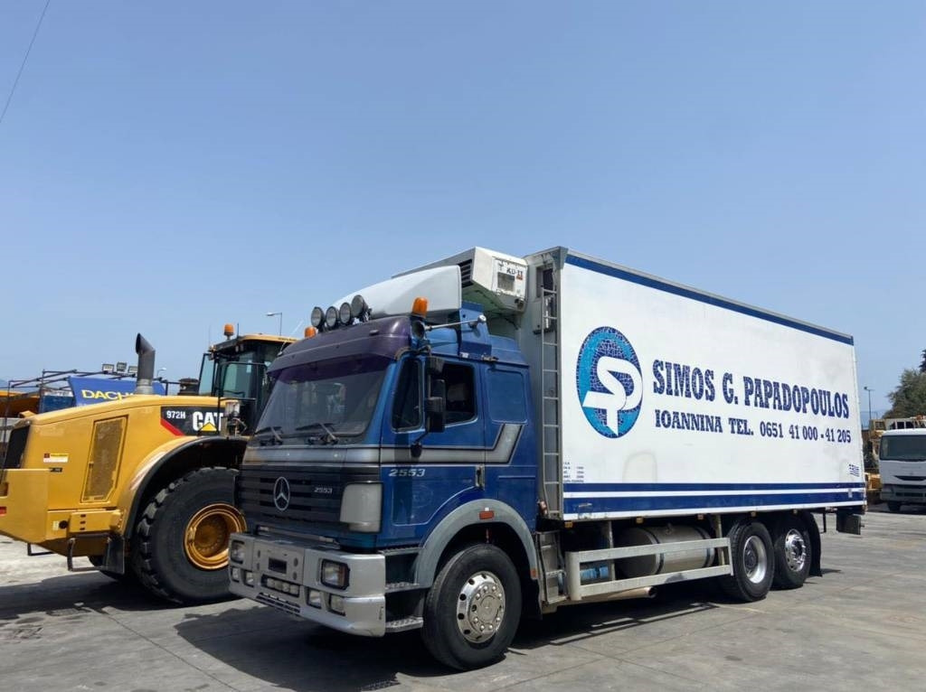 Mercedes-Benz 2553L - شاحنة ذات مبرد: صورة 5 Mercedes-Benz 2553L - شاحنة ذات مبرد: صورة 5