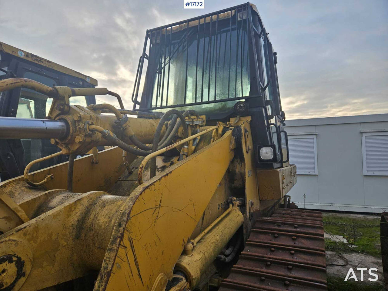 Crawler loader CAT 963C (2004) - اللودر المجنزر: صورة 4 Crawler loader CAT 963C (2004) - اللودر المجنزر: صورة 4