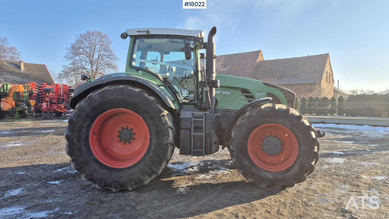 FENDT 933 Vario agricultural tractor (2015) - جرار: صورة 5 FENDT 933 Vario agricultural tractor (2015) - جرار: صورة 5