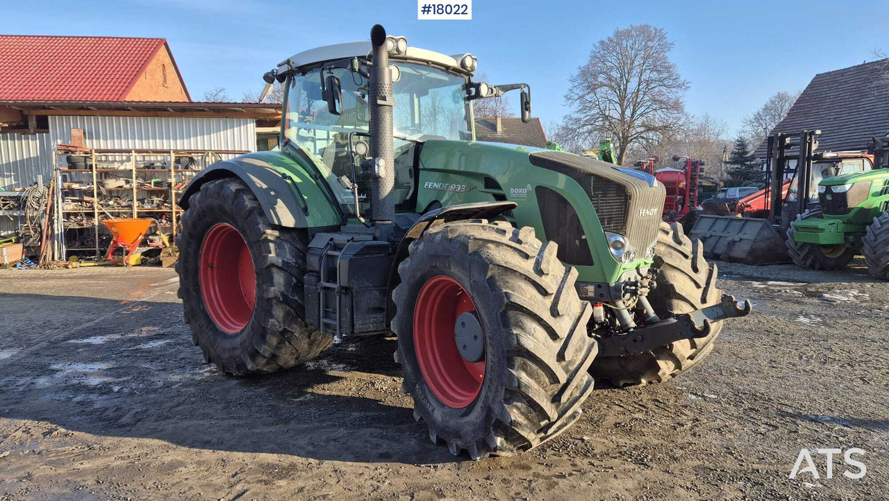 FENDT 933 Vario agricultural tractor (2015) - جرار: صورة 1 FENDT 933 Vario agricultural tractor (2015) - جرار: صورة 1