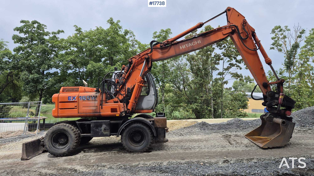 HITACHI EW 165W (2000) ROTOTILT Wheel Excavator - حفار ذو عجلات: صورة 2 HITACHI EW 165W (2000) ROTOTILT Wheel Excavator - حفار ذو عجلات: صورة 2