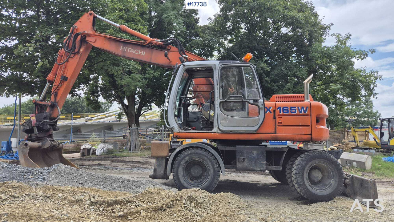HITACHI EW 165W (2000) ROTOTILT Wheel Excavator - حفار ذو عجلات: صورة 4 HITACHI EW 165W (2000) ROTOTILT Wheel Excavator - حفار ذو عجلات: صورة 4