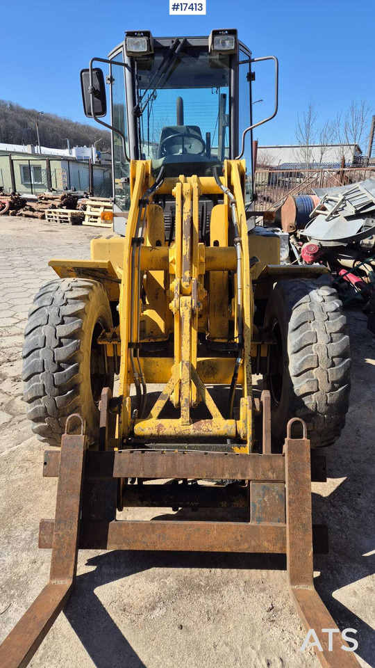 Wheel loader AHLMANN AL 85t 2004) forks, quick coupler, opening bucket. - اللودر بعجل: صورة 3 Wheel loader AHLMANN AL 85t 2004) forks, quick coupler, opening bucket. - اللودر بعجل: صورة 3