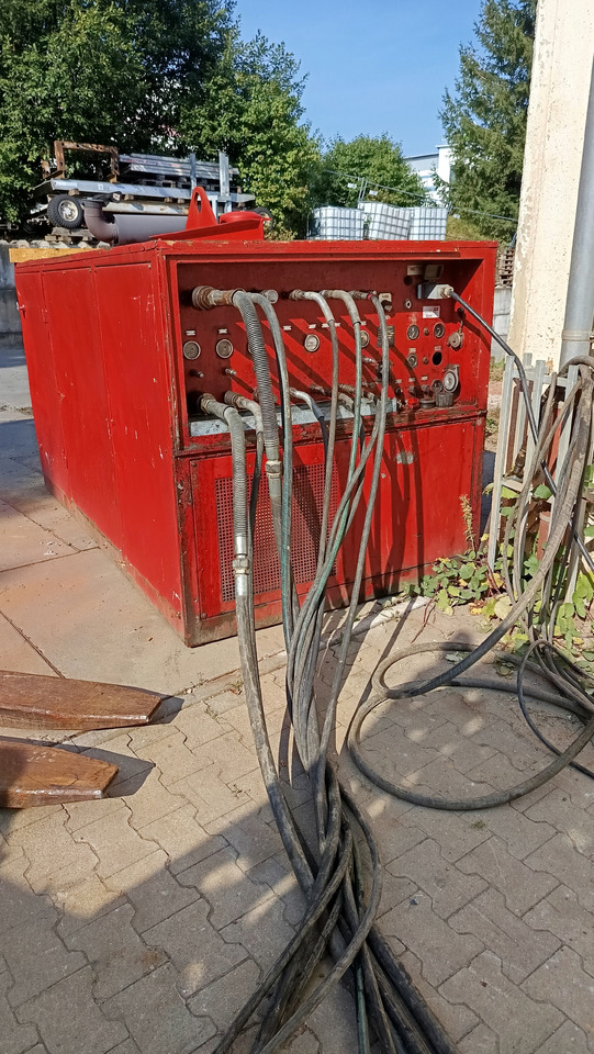 Diverse Bohrtechnik aus Firmenauflösung - ماكينة حفر التجاويف الاتجاهية: صورة 3 Diverse Bohrtechnik aus Firmenauflösung - ماكينة حفر التجاويف الاتجاهية: صورة 3