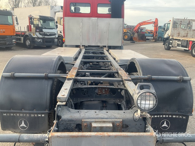 1999 Mercedes-Benz Actros 1835 4x2 Cab and Chassis - شاحنة بهيكل معدني للمقصورة: صورة 5 1999 Mercedes-Benz Actros 1835 4x2 Cab and Chassis - شاحنة بهيكل معدني للمقصورة: صورة 5