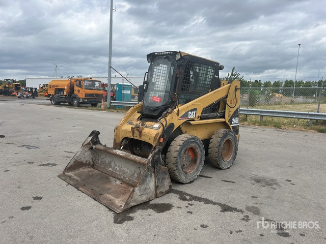 2004 Cat 246B (Inoperable) Skid Steer Loader - شيول صغير: صورة 2 2004 Cat 246B (Inoperable) Skid Steer Loader - شيول صغير: صورة 2