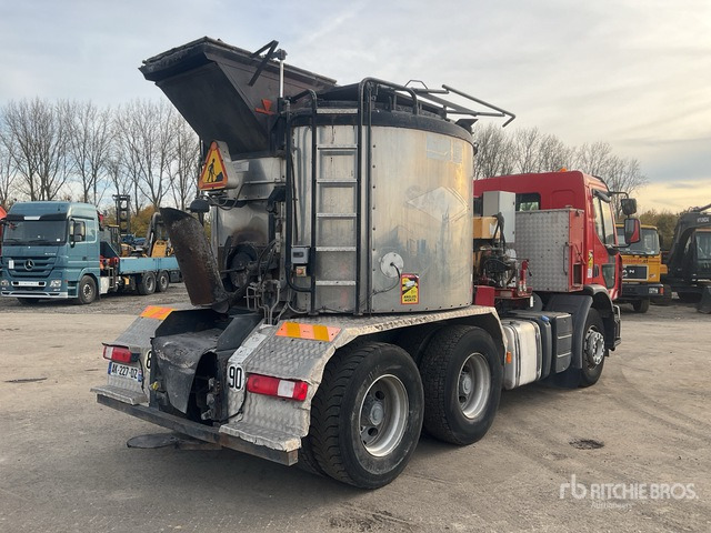 2010 Renault Lander 2007 AGT GTK13S 5500 L on 6x4 Asphalt Distributor Truck - موزع الأسفلت: صورة 4 2010 Renault Lander 2007 AGT GTK13S 5500 L on 6x4 Asphalt Distributor Truck - موزع الأسفلت: صورة 4