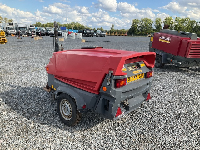 2013 Atlas Copco XAS57 Air Compressor - ضاغط هوائي: صورة 4 2013 Atlas Copco XAS57 Air Compressor - ضاغط هوائي: صورة 4
