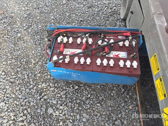 2014 Genie GS-4047 Electric Scissor Lift - مرفاع مقصي: صورة 5 2014 Genie GS-4047 Electric Scissor Lift - مرفاع مقصي: صورة 5