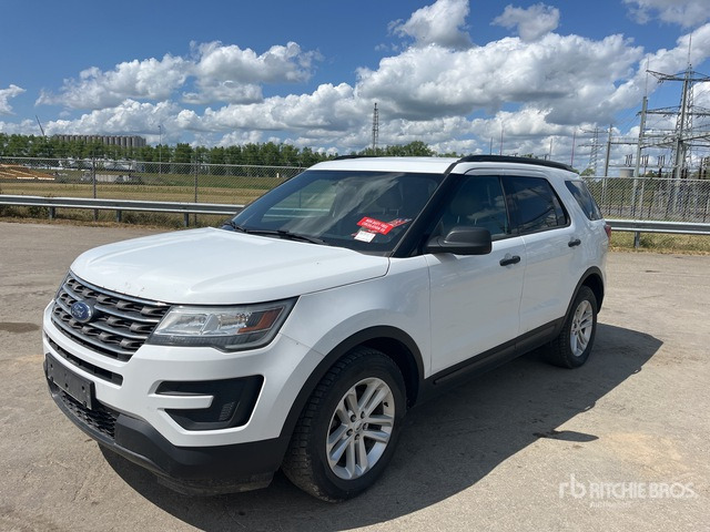 2015 Ford Explorer Base 3.5 4WD SUV - سيارة دفع رباعي: صورة 1 2015 Ford Explorer Base 3.5 4WD SUV - سيارة دفع رباعي: صورة 1